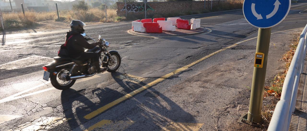 Imagen de la avenida Castell Vell que se tiene que remodelar.