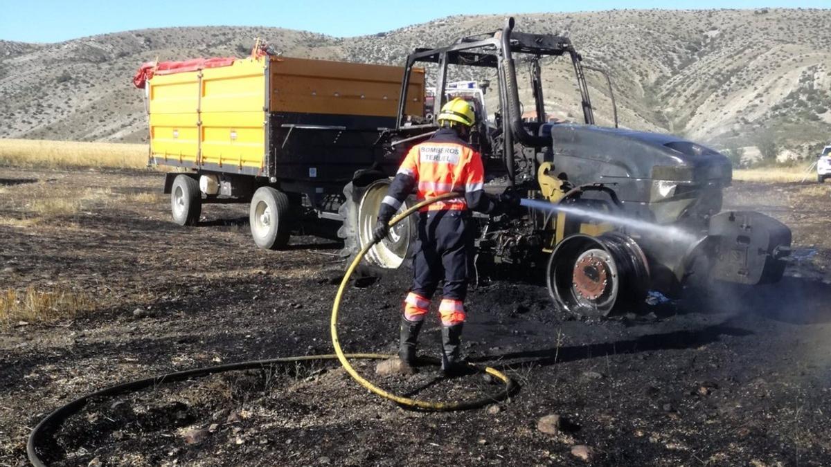 Labores de extinción del incendio