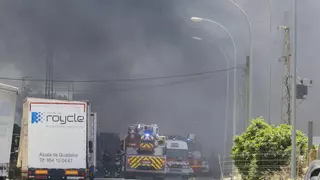 Andalucía desactiva el plan territorial de emergencias por el incendio de Alcalá al estar "confinado" el fuego