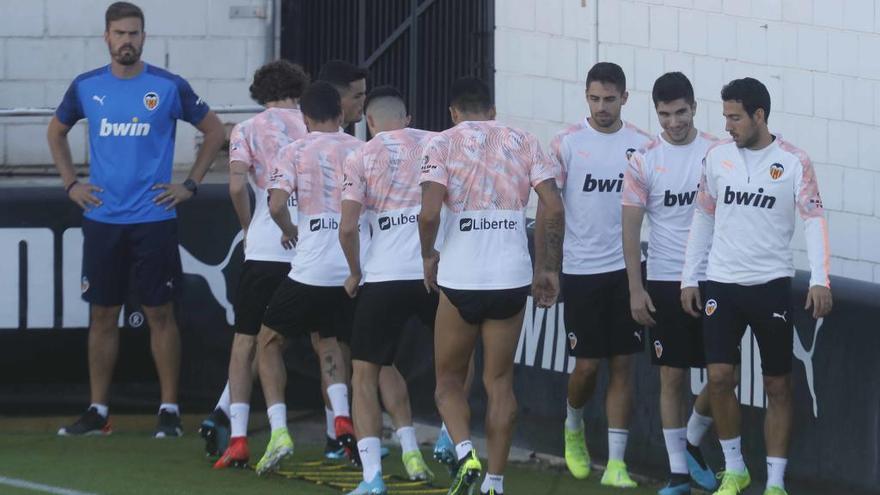 El equipo, durante el entrenamiento de ayer.