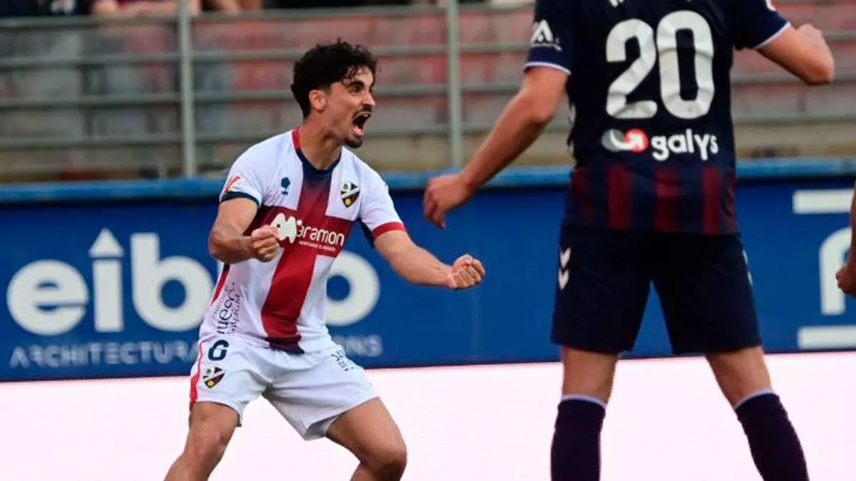Javi Mier buscó el empate en Purua con su tanto de cabeza