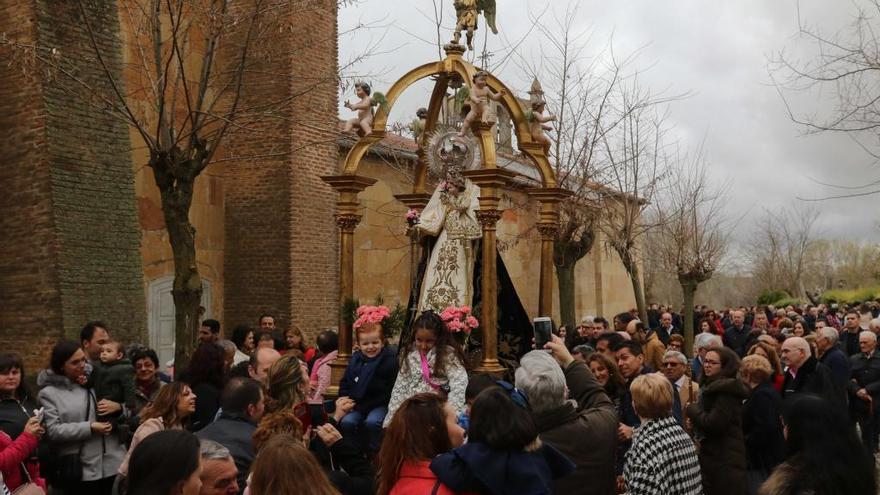 Procesión de la Virgen del Olmo en Villaescusa