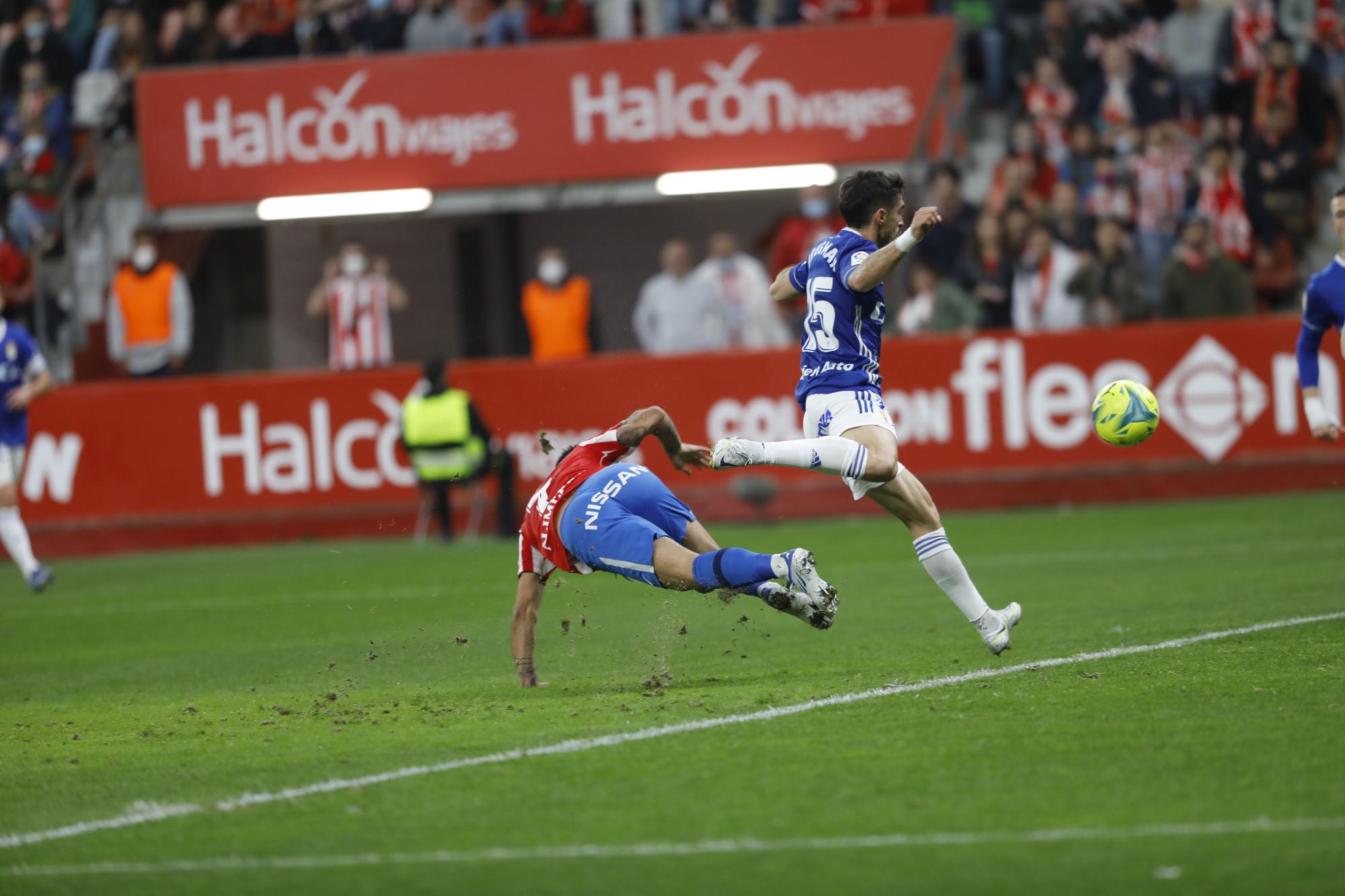 EN IMÁGENES: Así fue el derbi asturiano en El Molinón