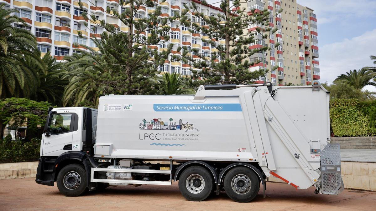 El Ayuntamiento adjudica por cerca de 900.000 euros el suministro de combustibles.