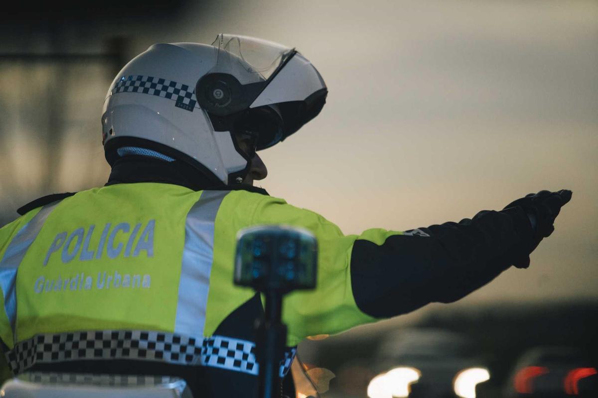 Ferit greu un ciclista després de ser atropellat per un autobús a Barcelona