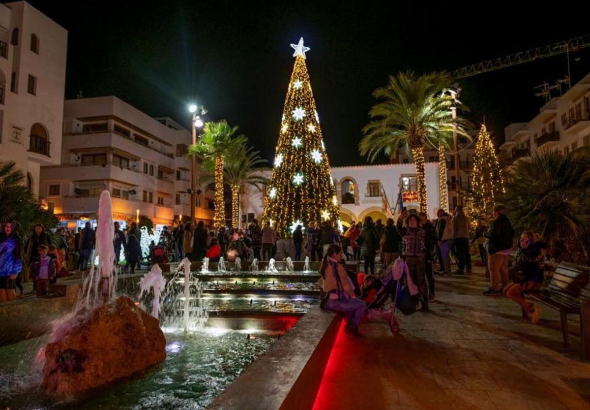 Iluminación y ambiente en Santa Eulària. |