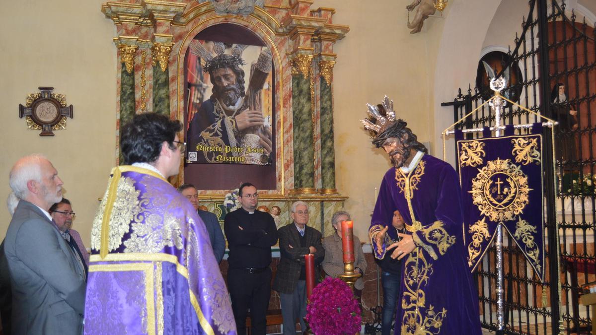 Bendición del Nazareno de Fuente Palmera tras su restauración.