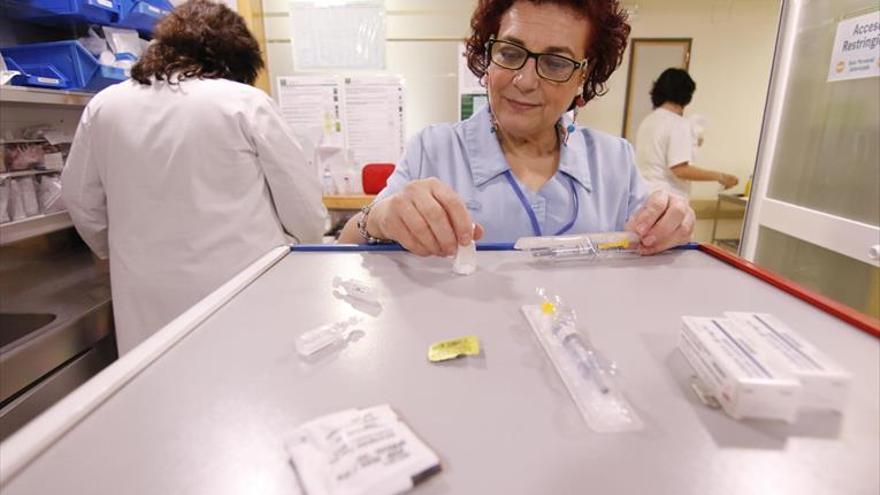 Primer paso de Sanidad para que los enfermeros prescriban fármacos