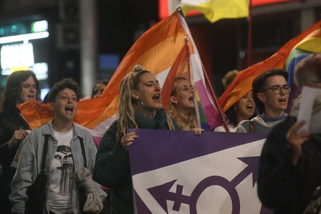 Las imágenes de la manifestación contra la violencia machista en Murcia