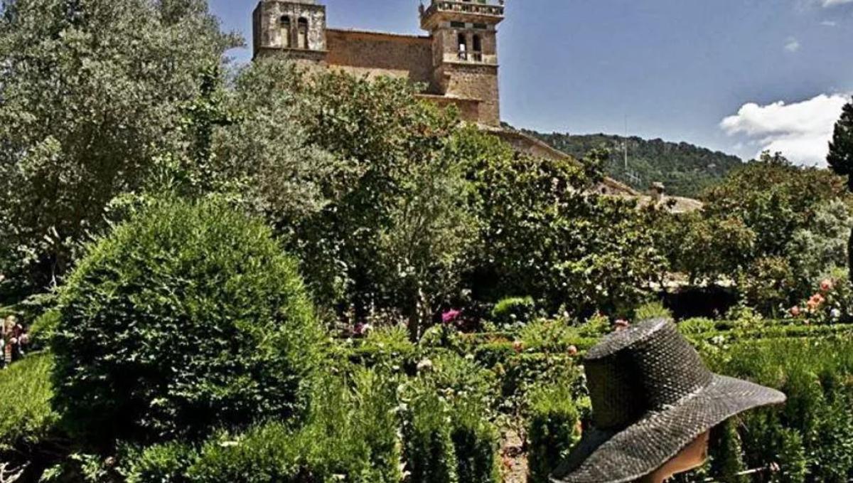 Una vista general de la Cartoixa de Valldemossa