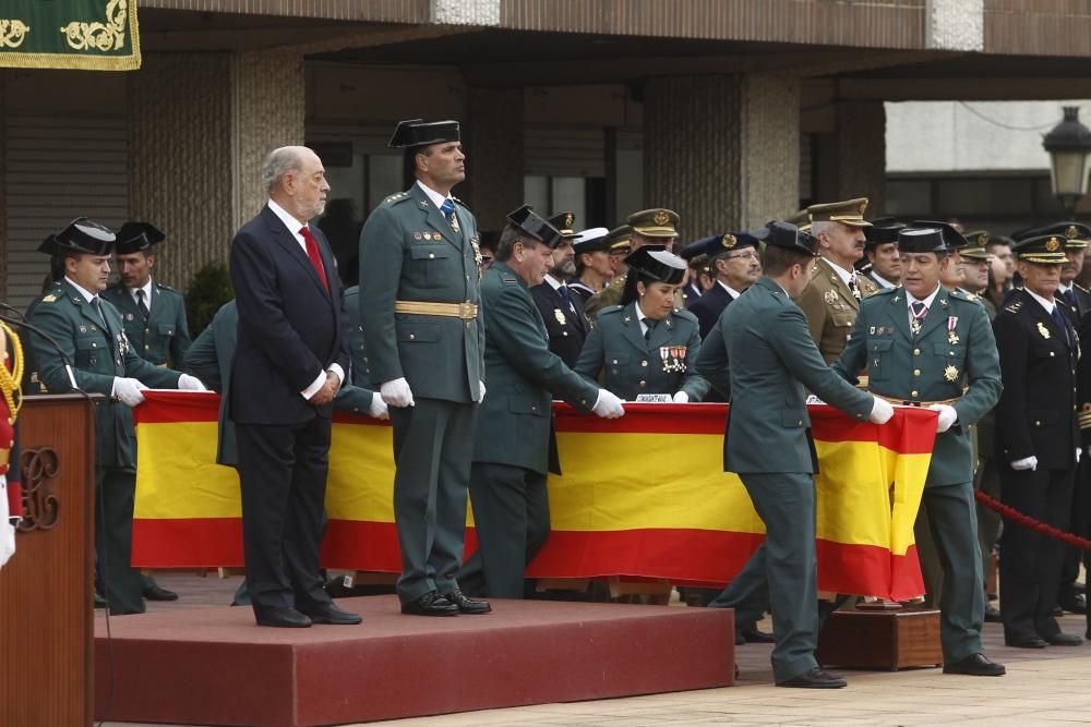 Actos oficiales en el cuartel del Rubín por el día del Pilar