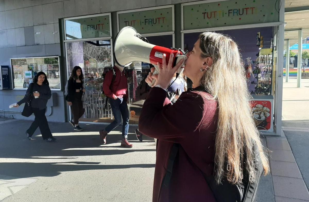 Vaga de professors associats: «Som el 60% dels docents i cobrem entre 300 i 900 euros»