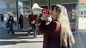 Vaga de professors associats: «Som el 60% dels docents i cobrem entre 300 i 900 euros»