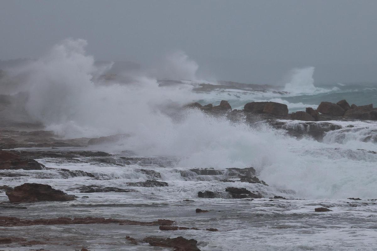 Estado del mar durante el último temporal en Port des Torrent.