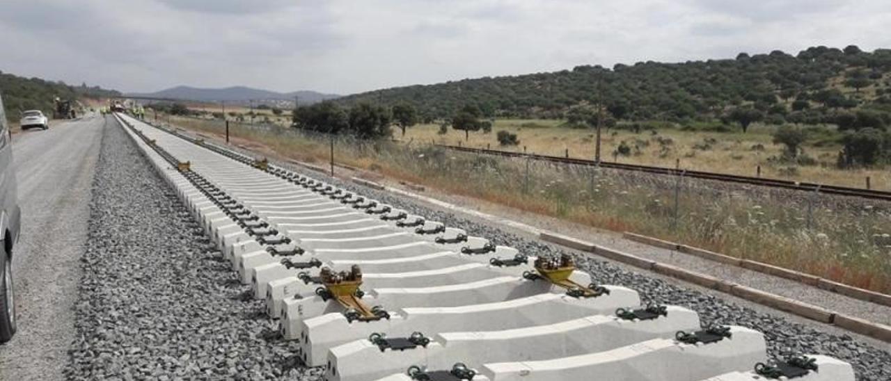 Traviesas para la alta velocidad en el tramo de l&#039;Alcudia de Crespins