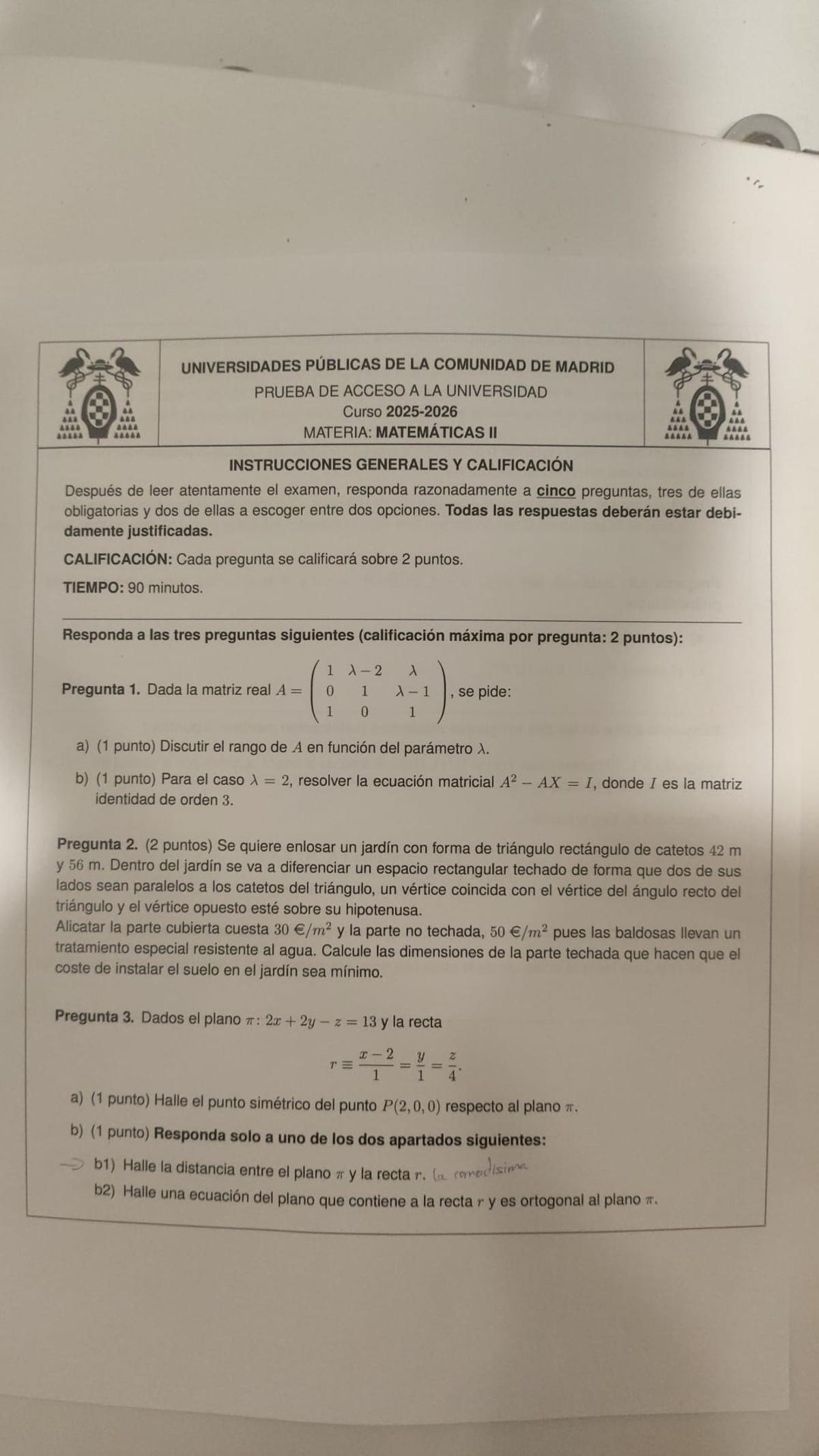 Examen de Matemáticas II en la PAU 2026 de Madrid