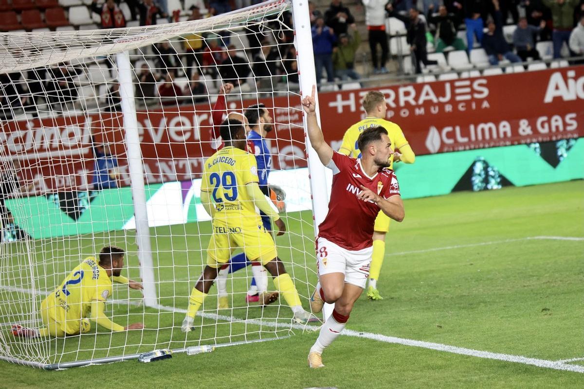 Revive la victoria en la Copa del Rey del Real Murcia frente al Cádiz, en imágenes