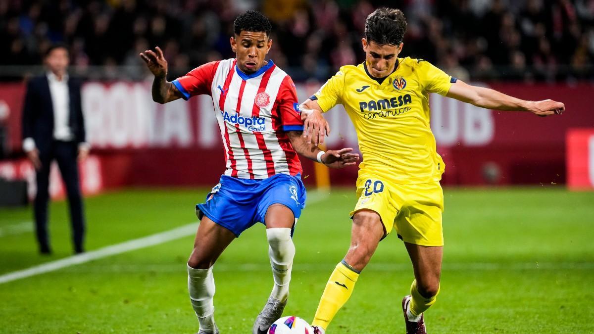 Ramón Terrats, defendiendo a Savinho