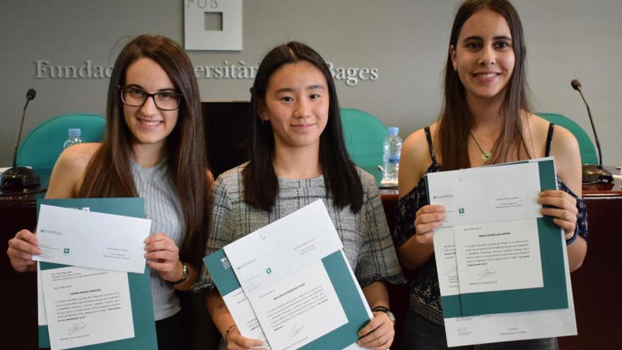 Estudiants de Vilafant, Manresa i Figueres guanyen els Premis UManresa a treballs de recerca de Batxillerat