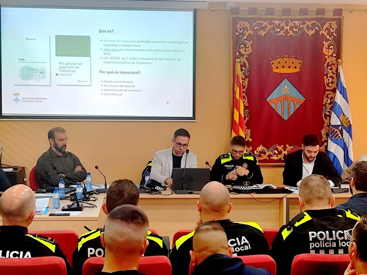 Una de les trobades del pla local de seguretat Sallent
