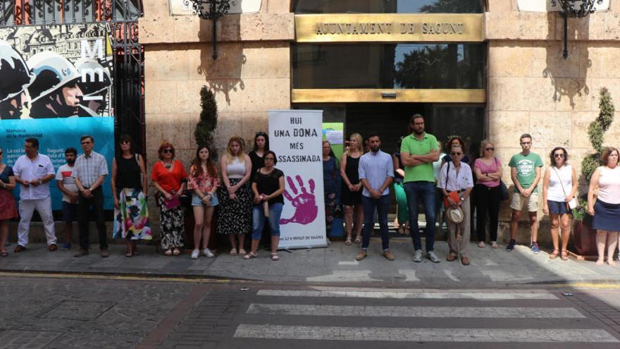 Condena desde Sagunt al último asesinato machista