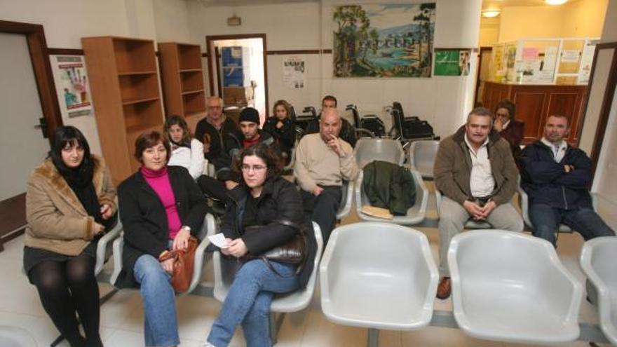 Sala de espera del centro de salud de Arcade, en el municipio de Soutomaior. / J.D.A.