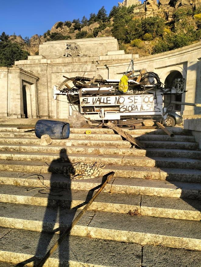 Patrimonio denuncia ante la Guardia Civil la vandalización de maquinaria en Cuelgamuros para las obras previas a su resignificación