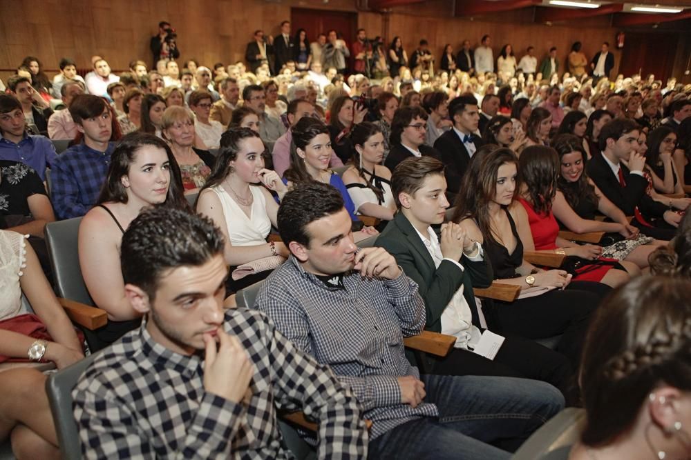 Acto de graduación del alumnado de 2º de Bachillerato del IES Rosario Acuña