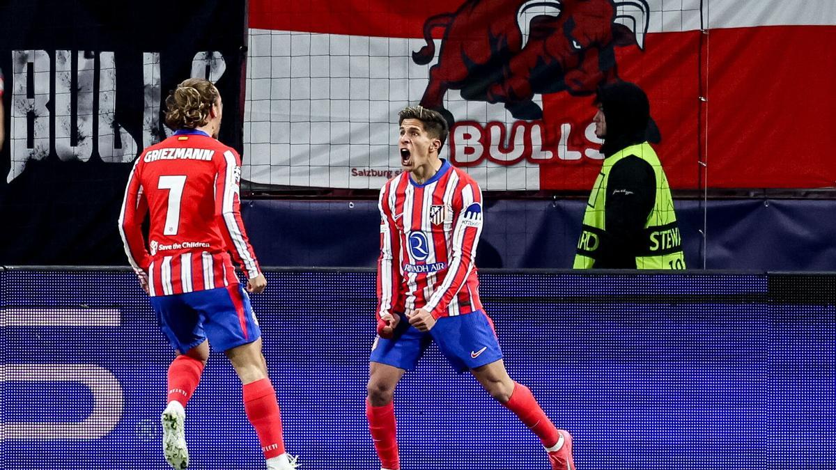 Giuliano Simeone celebra un gol del Atlético ante el Salzburgo.