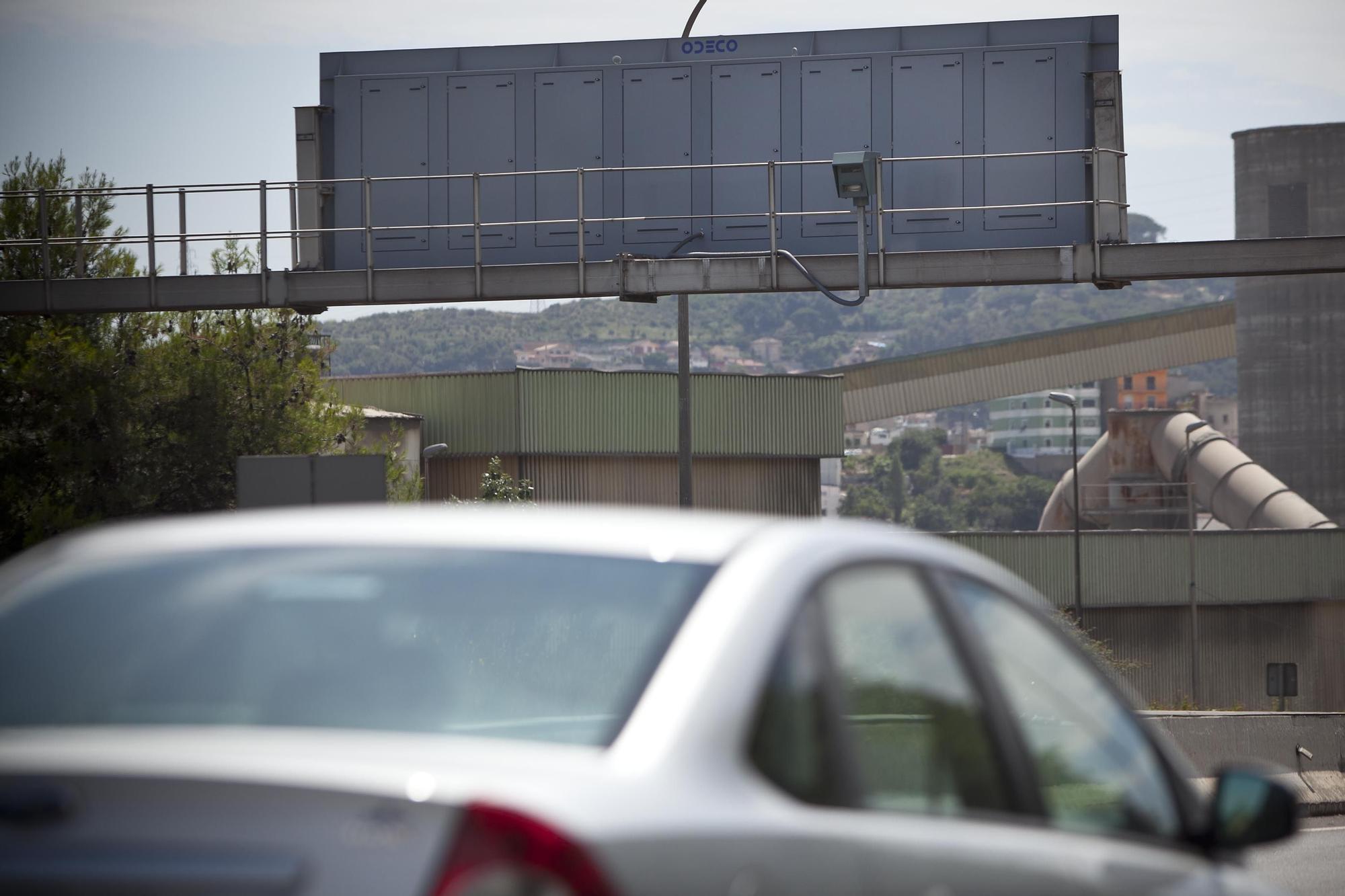 Un radar de velocidad situado en una vía de la provincia de Barcelona.