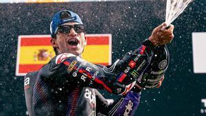Jorge Martín (Aprilia) celebra su tercer puesto, el domingo, en Assen.