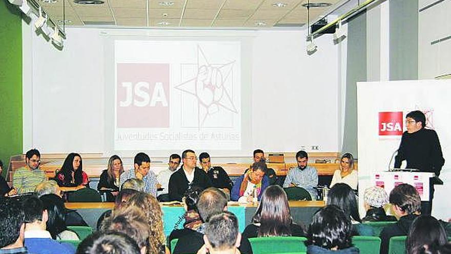 Las Juventudes Socialistas de Asturias celebran su comité regional en Laviana