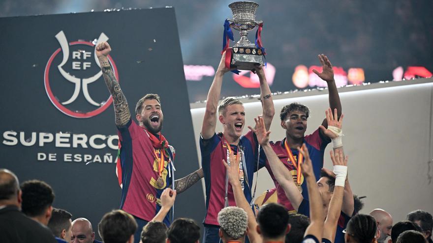 La celebración blaugrana en el césped del King Abdullah Sport City