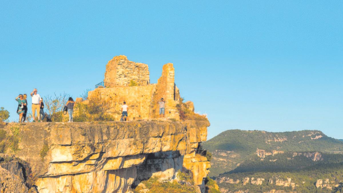 Las montañas de Prades, situadas entre las comarcas del Alt Camp, el Baix Camp, la Conca de Barberà i el Priorat