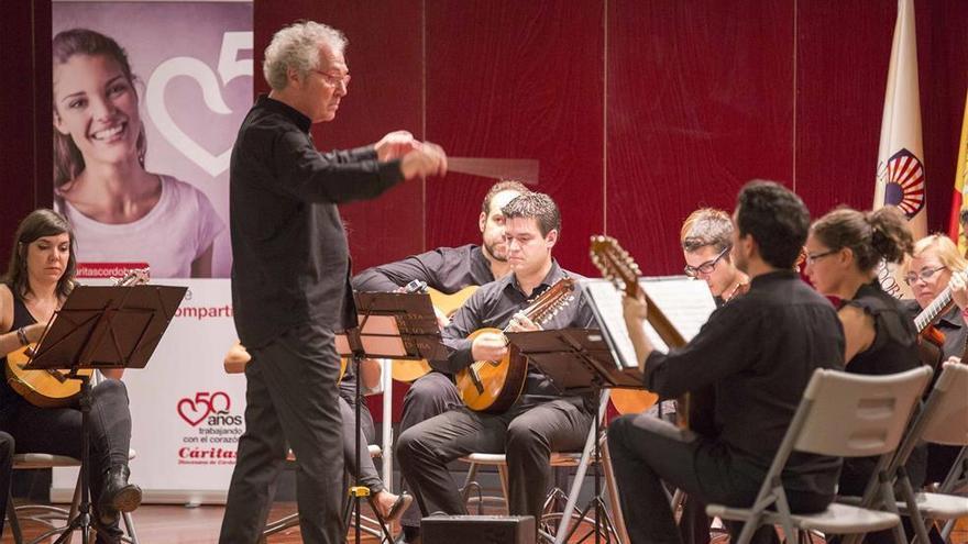 La Orquesta de Plectro graba un disco con Paco Serrano