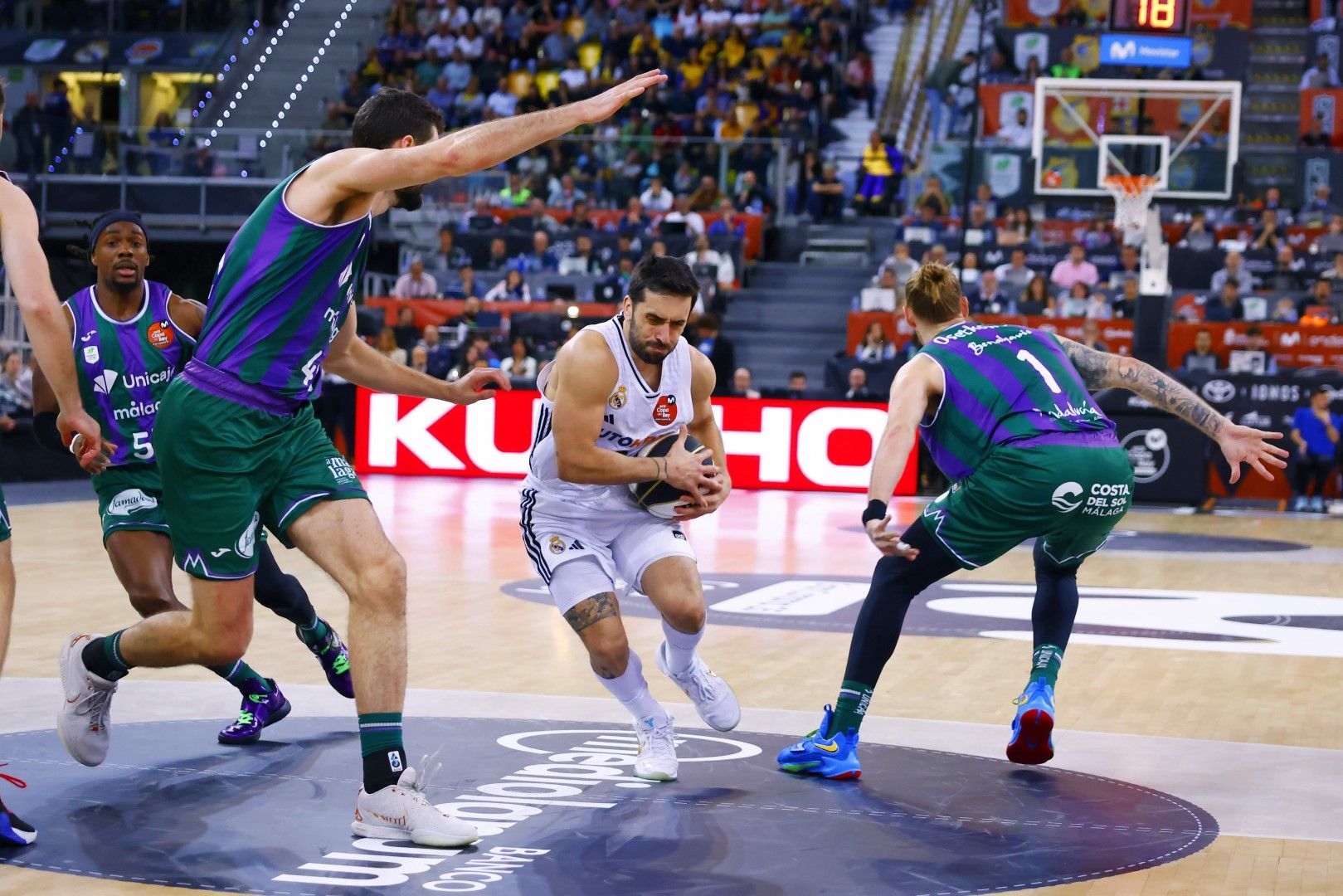 Final de la Copa del Rey de baloncesto: Unicaja - Real Madrid, en imágenes