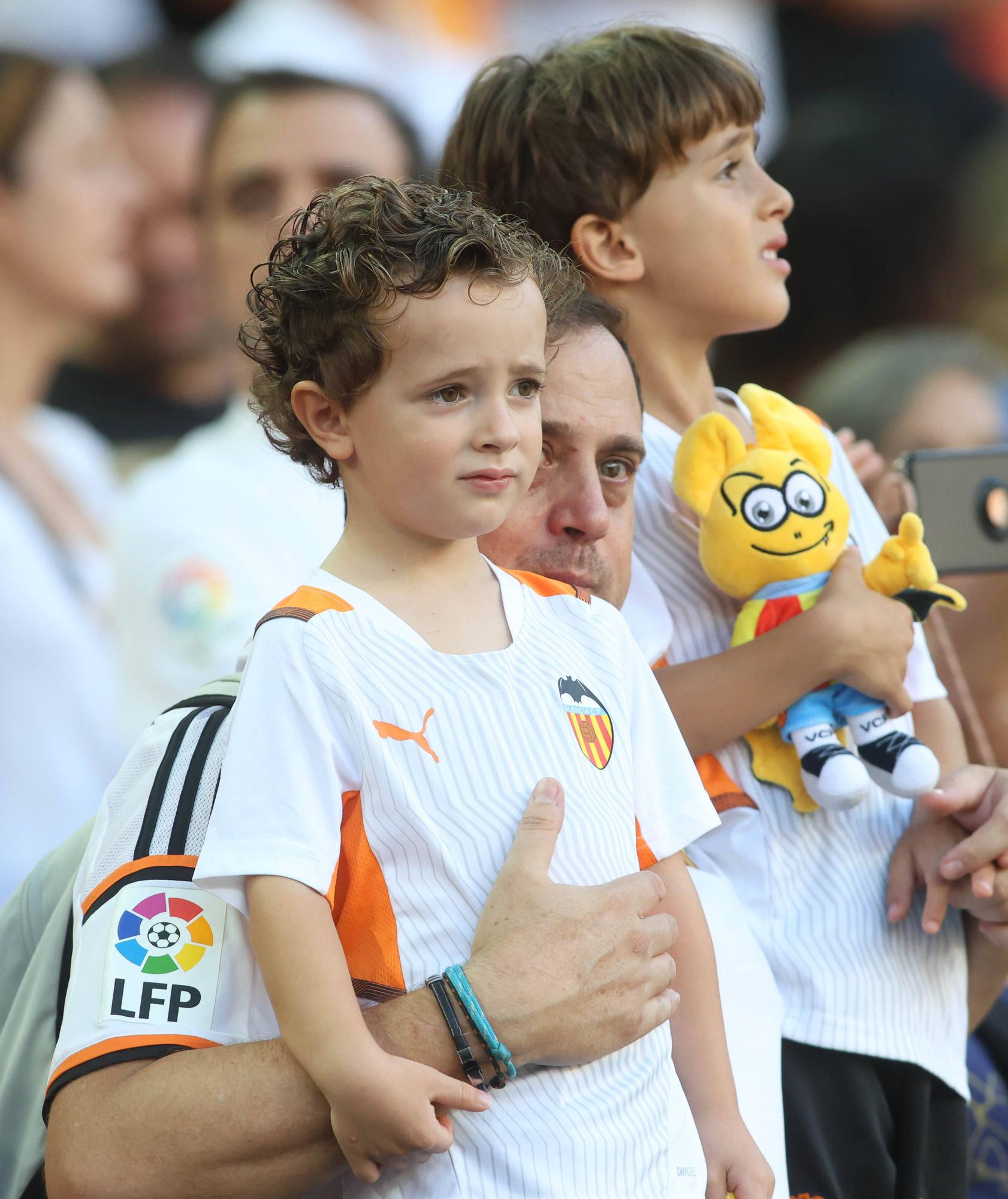 Presentación Valencia CF 23-24: Las mejores imágenes