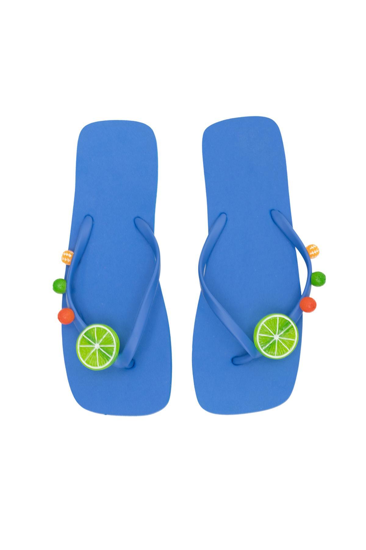 Chancas azules de SHEIN.