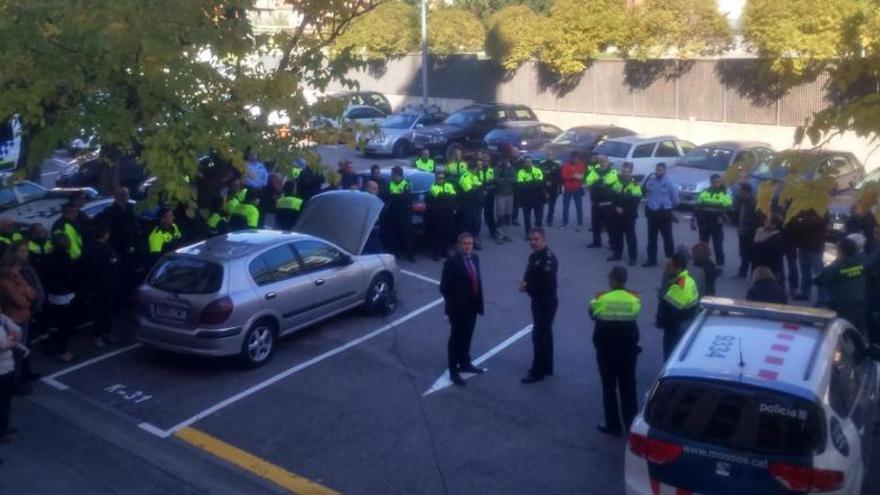 Acte de record a l&#039;agent de la Policia Local mort en accident