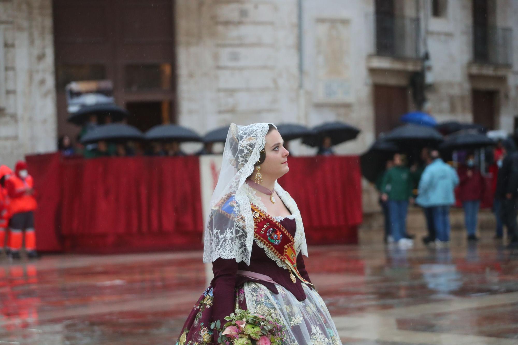 Búscate en el primer día de ofrenda por la calle de la Paz (entre las 18:00 a las 19:00 horas)