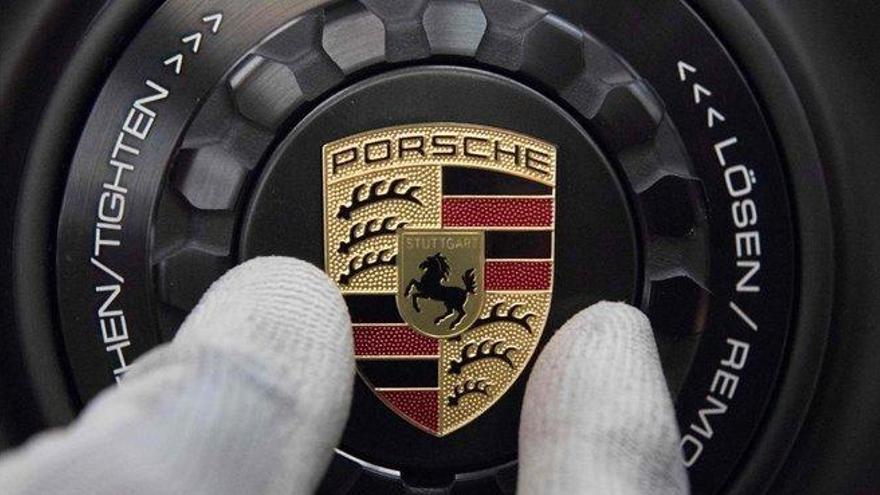 Porsche, multada con 535 millones por el escándalo del diésel