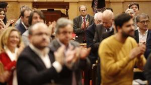 El Parlament aprueba la moción del PSC que insta a Torra a convocar elecciones.