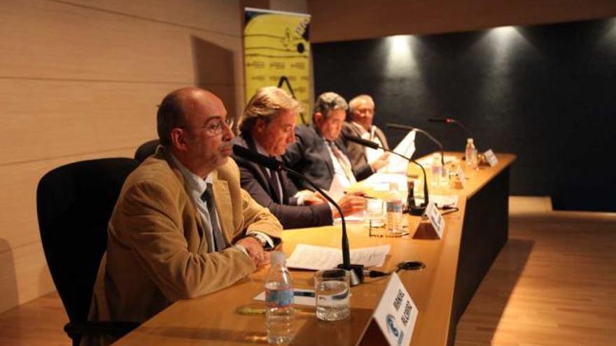 Manuel Alcaraz, Jesús Navarro, Andrés Pedreño y Fernando Plaza, ayer, en el Club INFORMACIÓN.