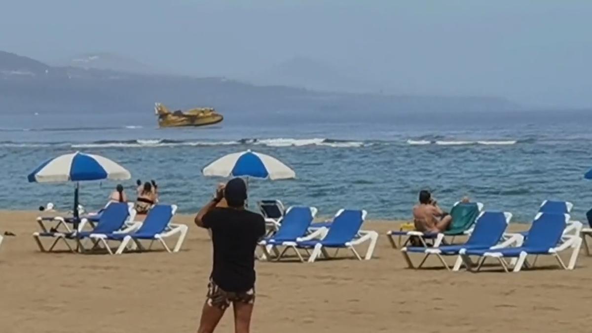 Hidroavión de maniobras en Las Canteras