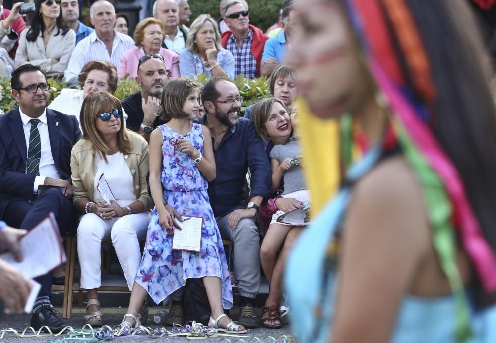 Desfile del Día de América en Asturias dentro de las fiestas de San Mateo de Oviedo