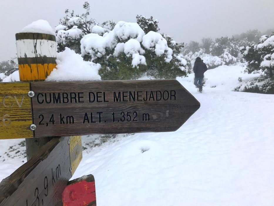 El temporal vuelve a traer nieve a la provincia de Alicante