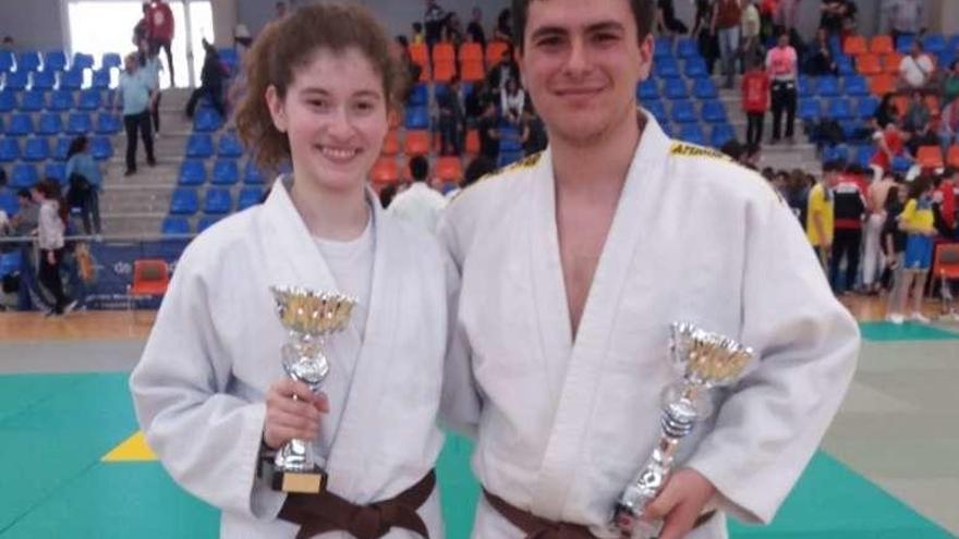 Dos de los judokas que hicieron podio en Valladolid.