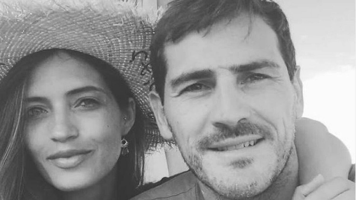 Sara Carbonero felicita a Iker Casillas por el día del padre