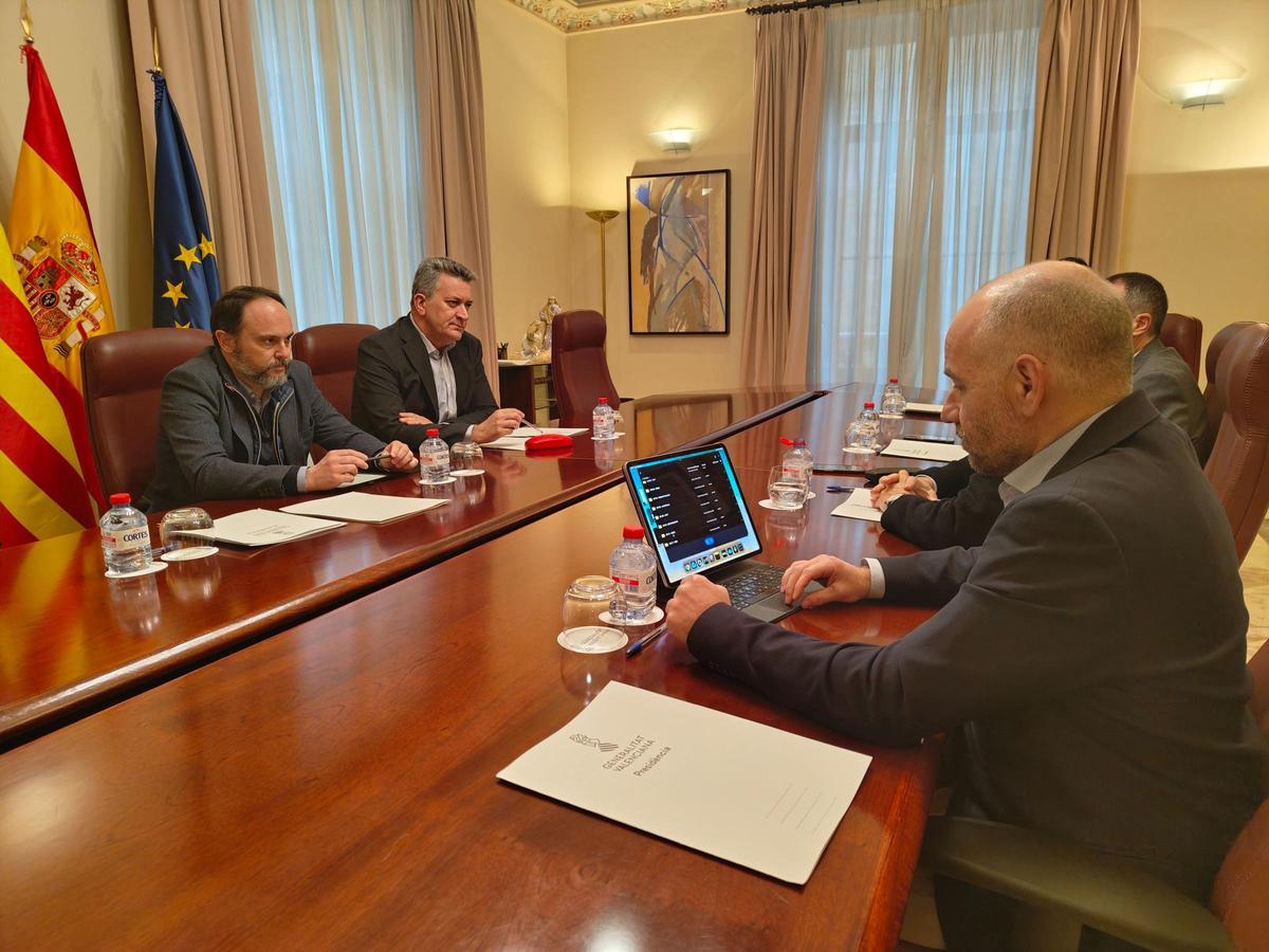 Momento de la reunión, mantenida en la sede de la Generalitat en Castellón.