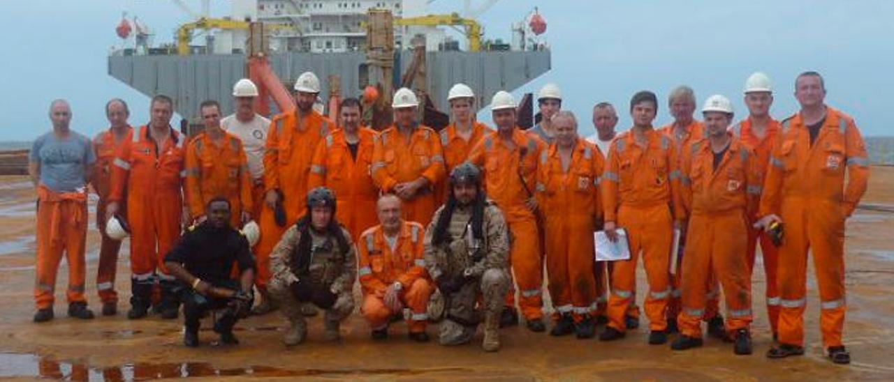 El &#039;Blue Marlin&#039; es uno de los buques más peculiares entre los que pasan por el Puerto de La Luz cada año por las grandes cargas -desde barcos hasta plataformas petrolíferas- que suele llevar sobre su cubierta semisumergible.